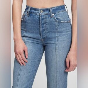 GAP | Cheeky High Rise Straight Jean with Seam Detail Light Indigo
